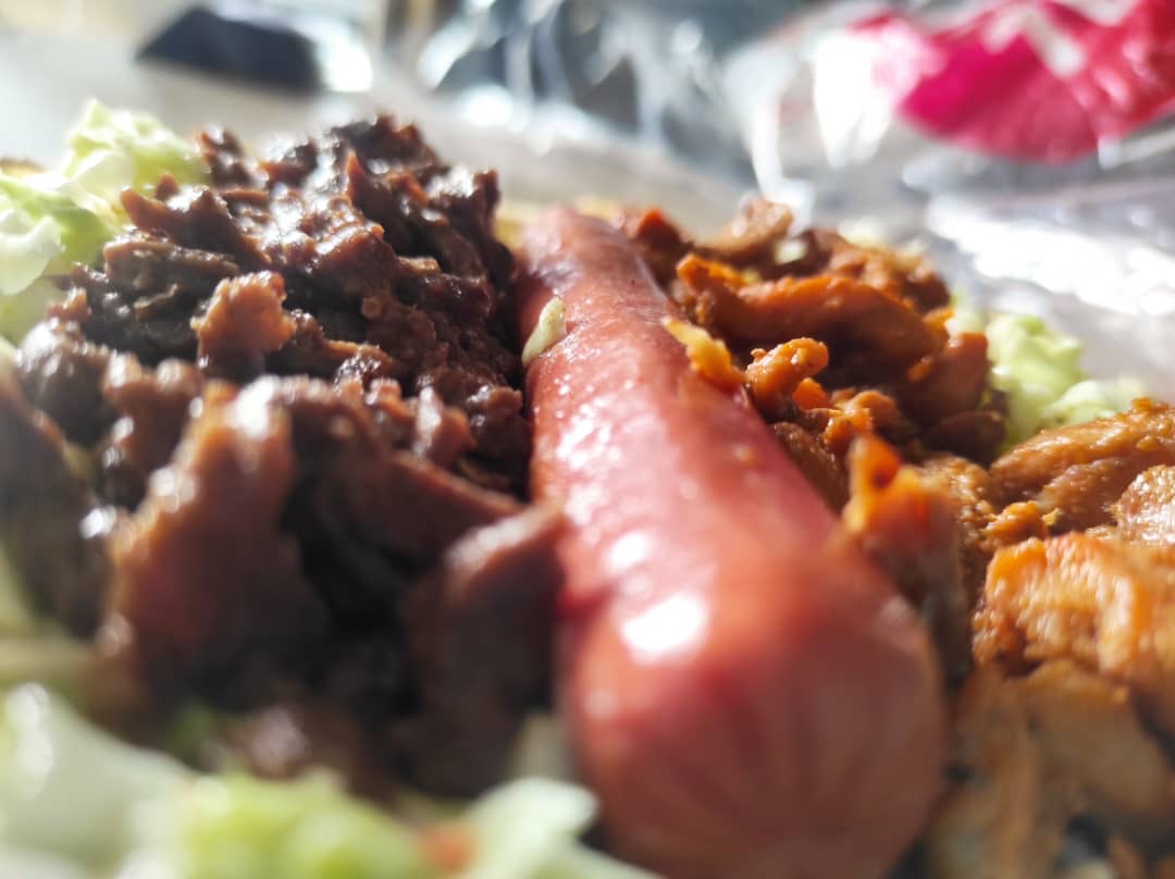 Mixed shawarma and single sausage
