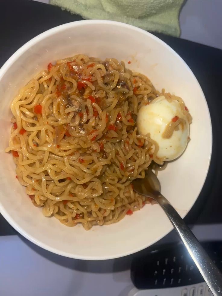 2 noodles and 1 egg