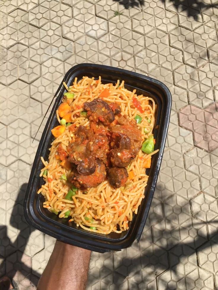 Stir-fry spaghetti  & beef